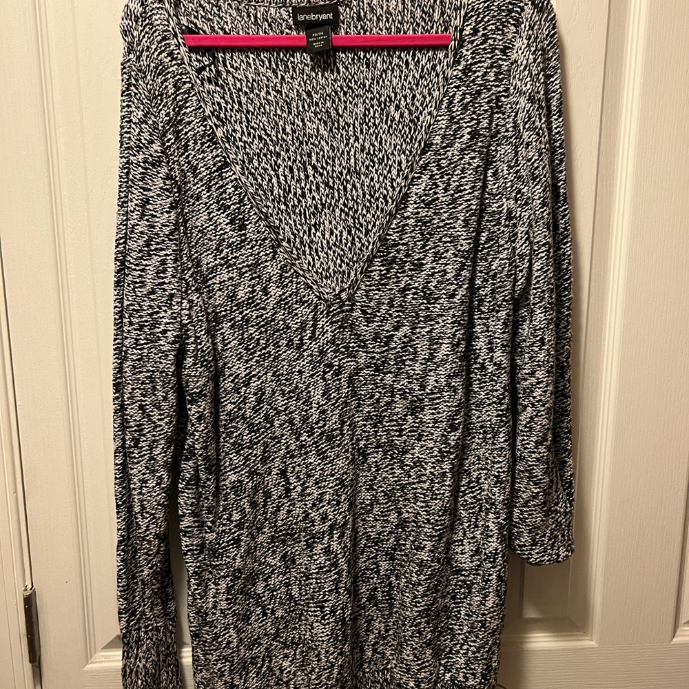 Used women's Lane Bryant black and white sweater
